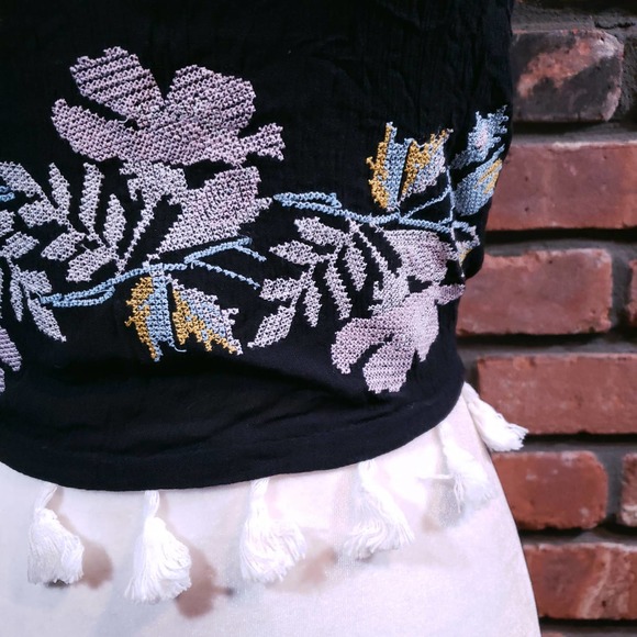 Asos Beach Floral Cross Stitch Embroidered Top - Picture 4 of 7